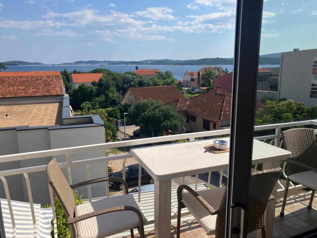 Apartmani Fani 2 Min Walking From Sea Orebić Exterior foto