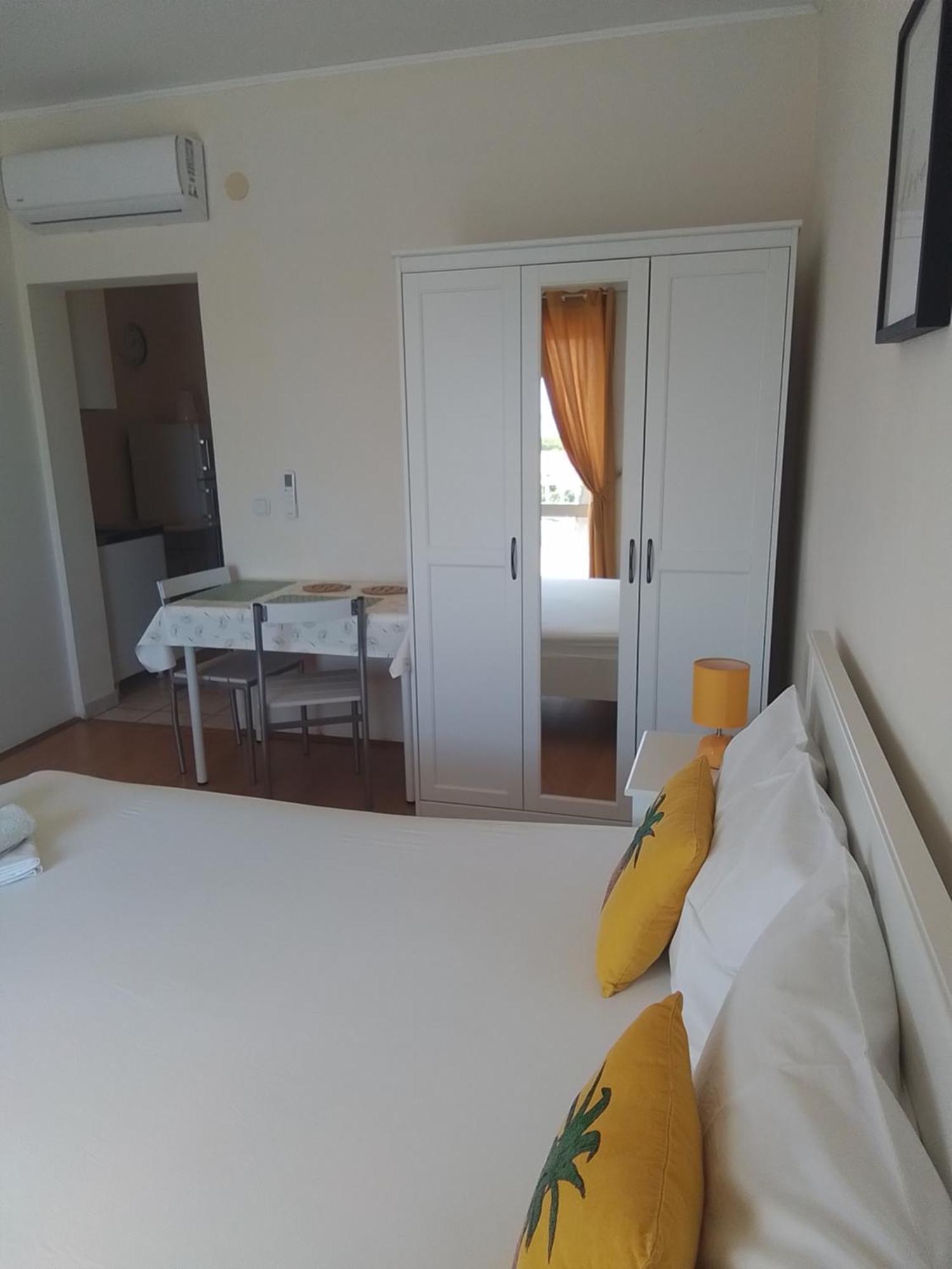 Apartmani Fani 2 Min Walking From Sea Orebić Exterior foto