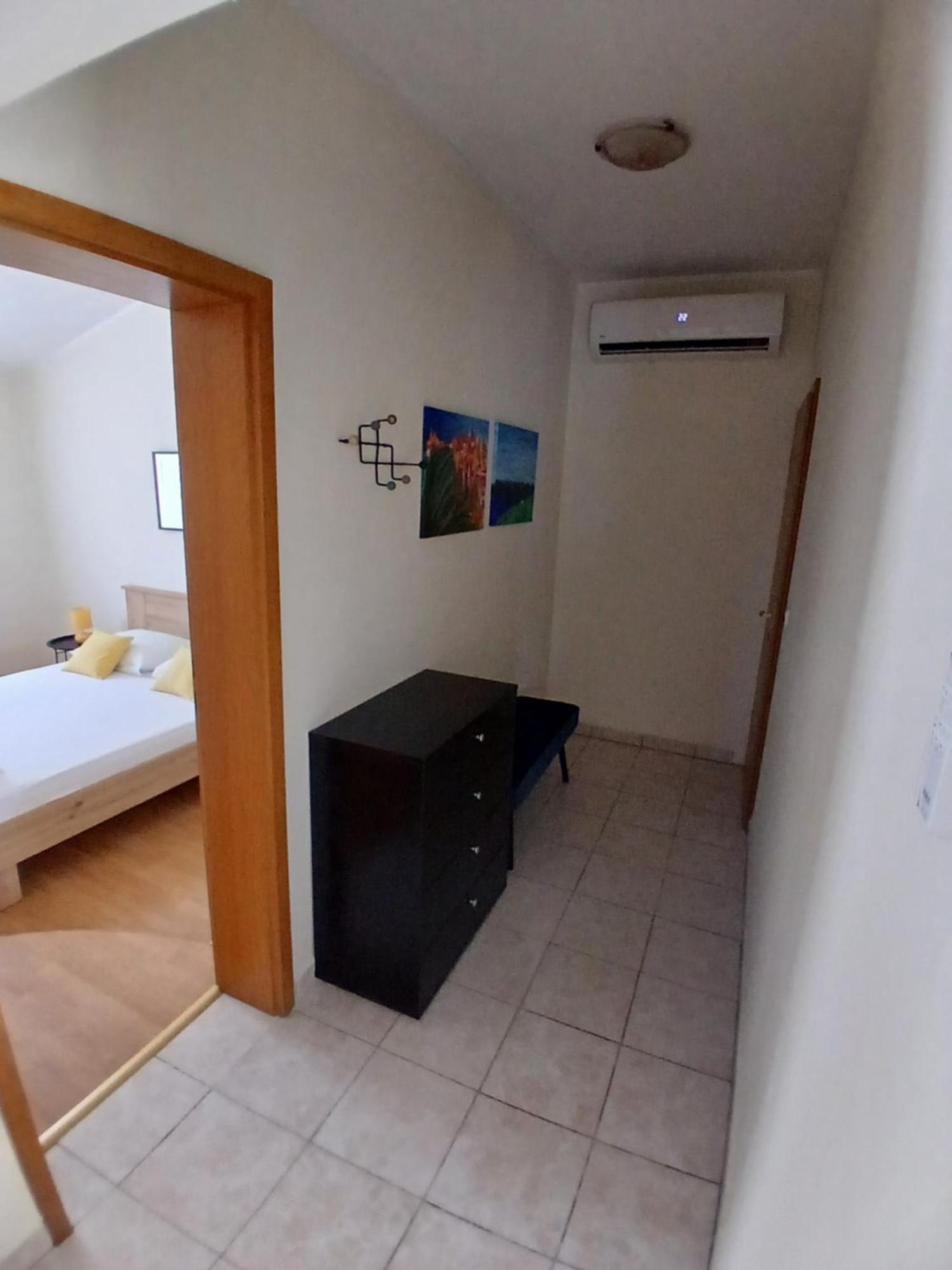 Apartmani Fani 2 Min Walking From Sea Orebić Exterior foto